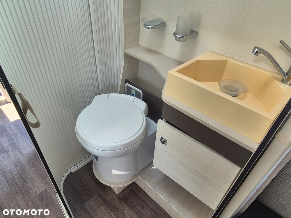 Ford Chausson 716 Welcome Premium - 9