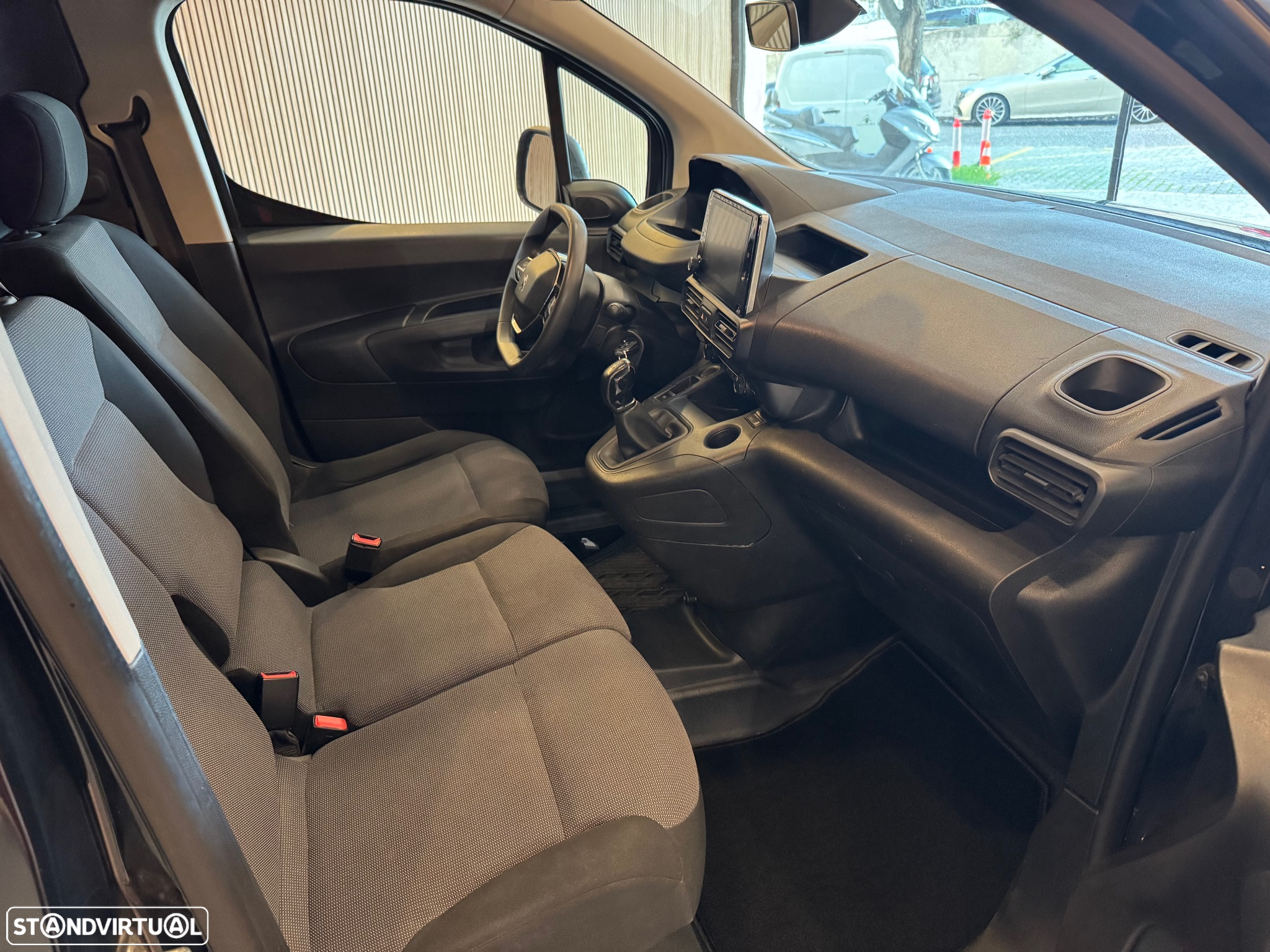 Peugeot Partner 3L Longa - 9