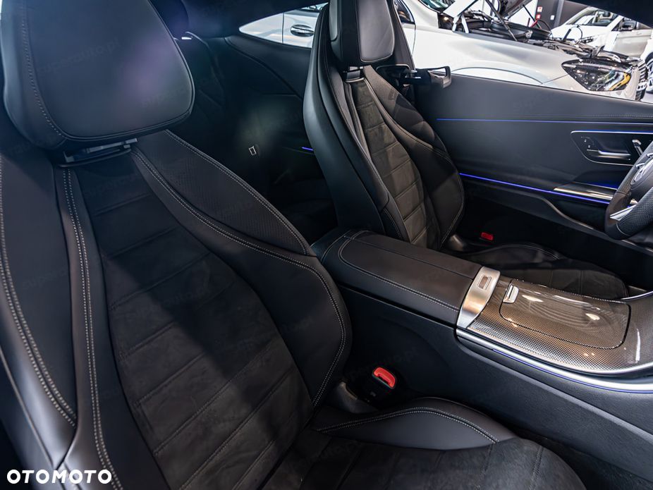 Mercedes-Benz CLE 300 mHEV 4-Matic AMG Line - 6