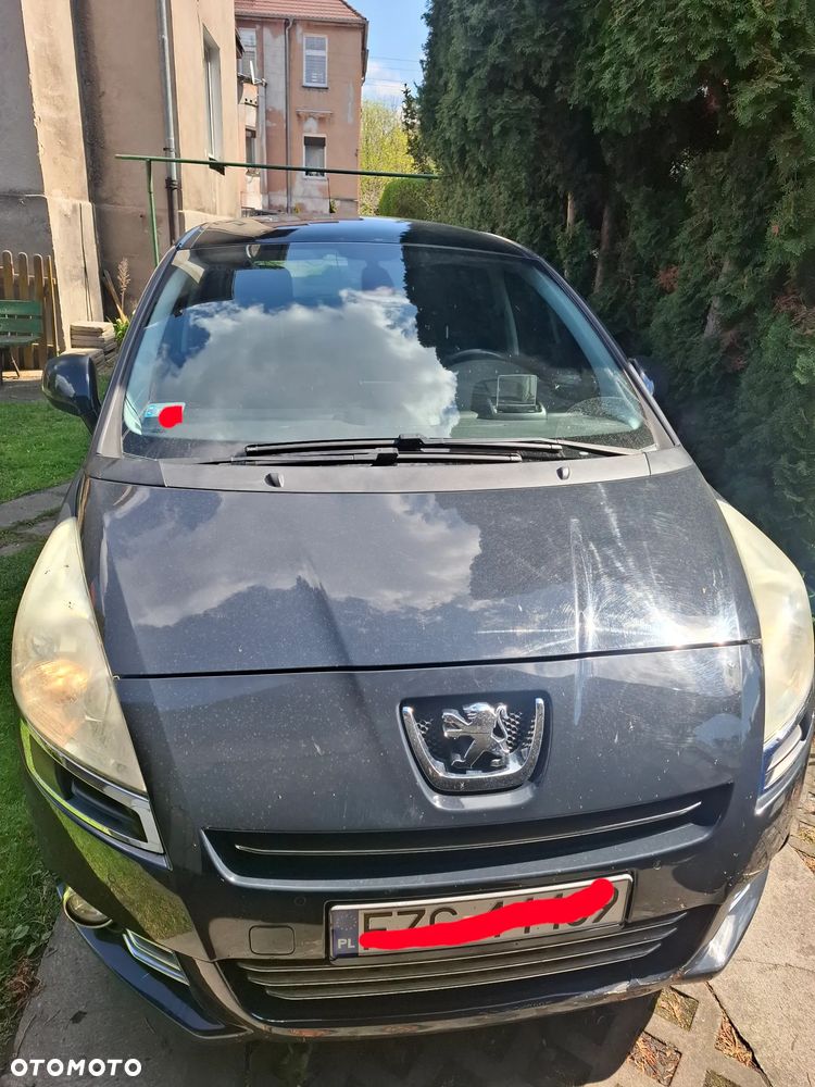 Peugeot 5008 1.6 THP Premium - 1