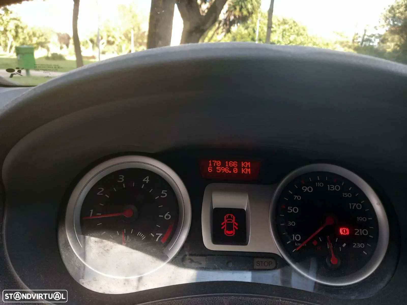 Renault Clio - 8