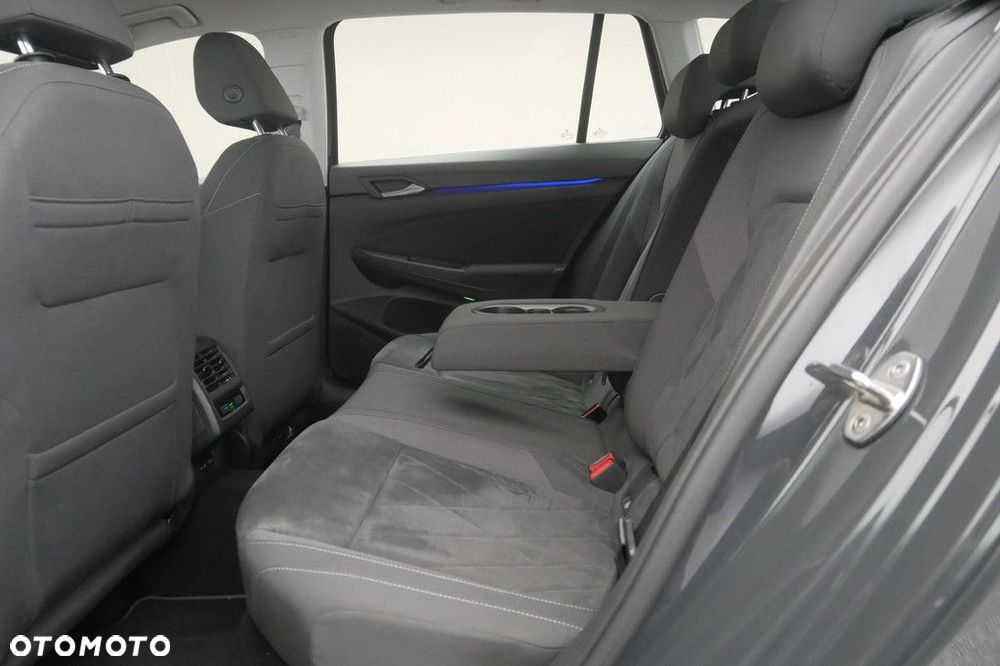 Volkswagen Golf Variant - 15