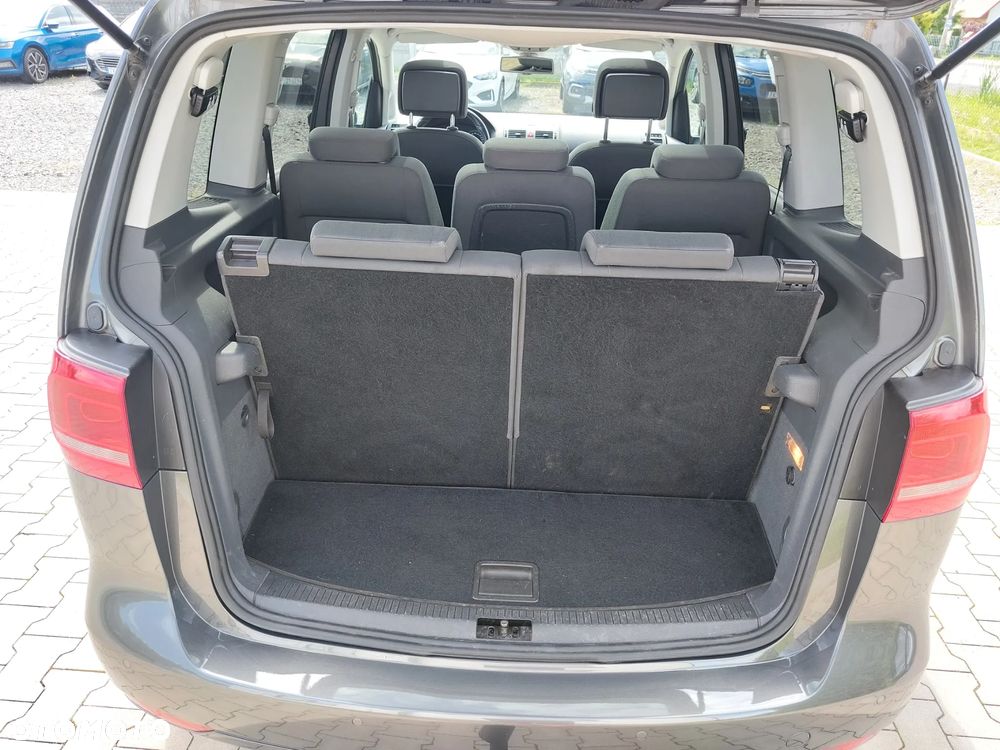 Volkswagen Touran 2.0 TDI DPF Highline DSG - 24