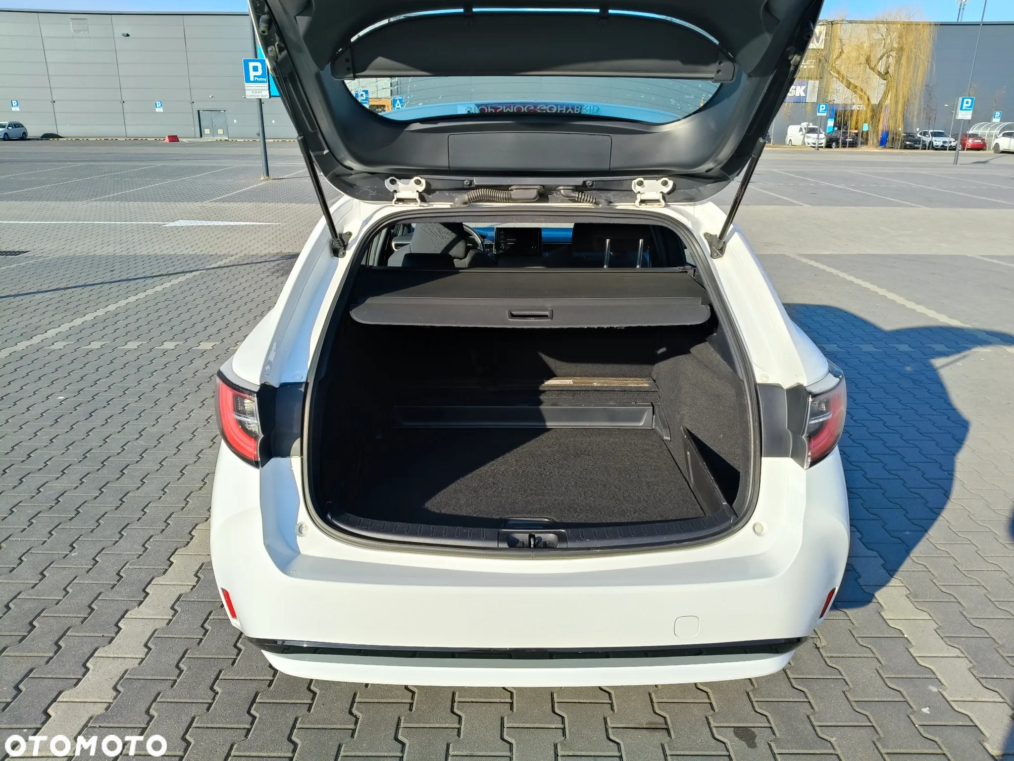 Toyota Corolla 1.8 Hybrid Active - 11