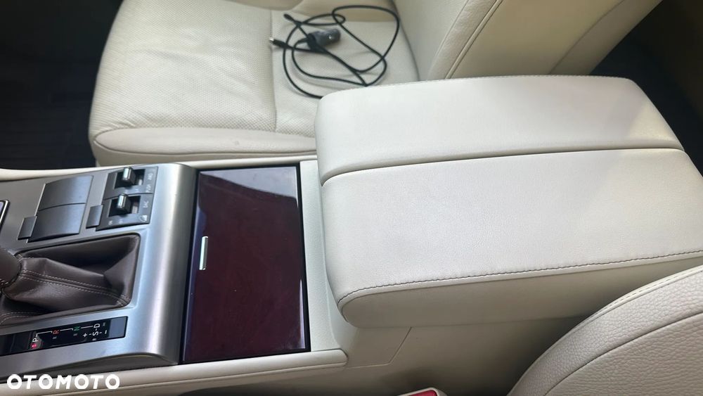 Lexus GX - 24