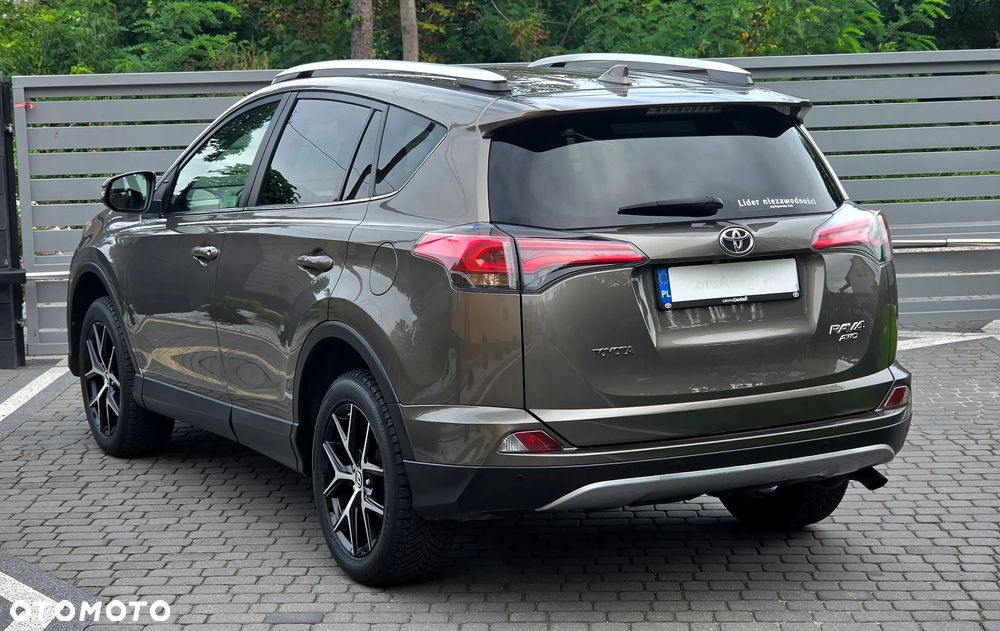 Toyota Rav4 2017 photo 5