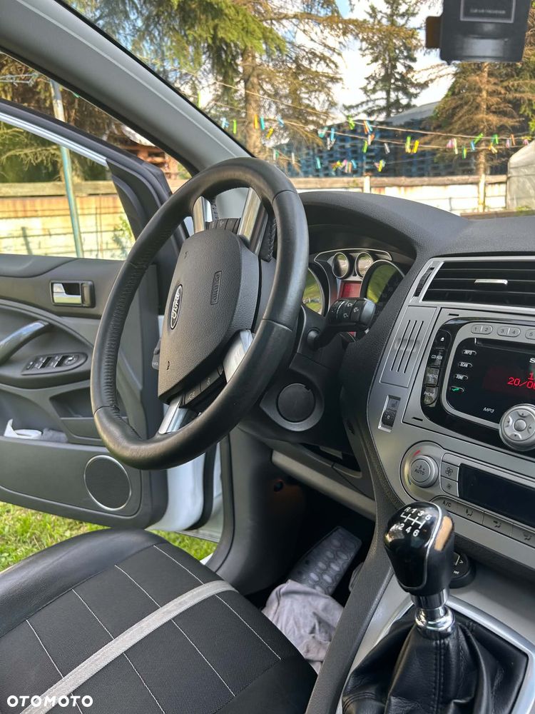 Ford Kuga 2.0 TDCi 4x4 Titanium - 10