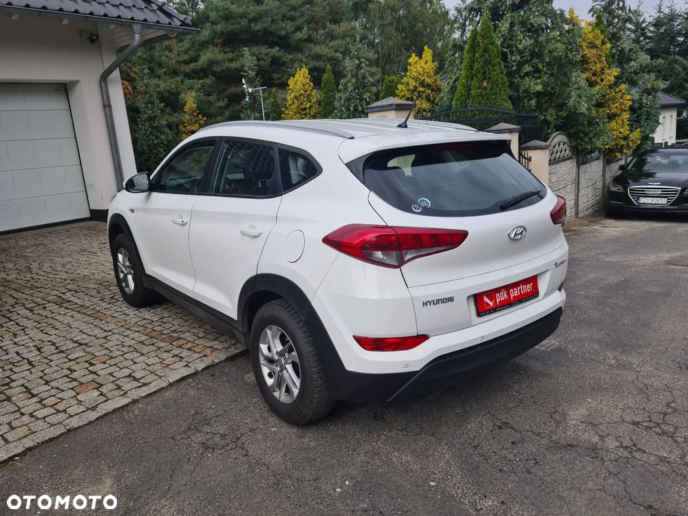 Hyundai Tucson 1.7 CRDI BlueDrive Classic 2WD - 18