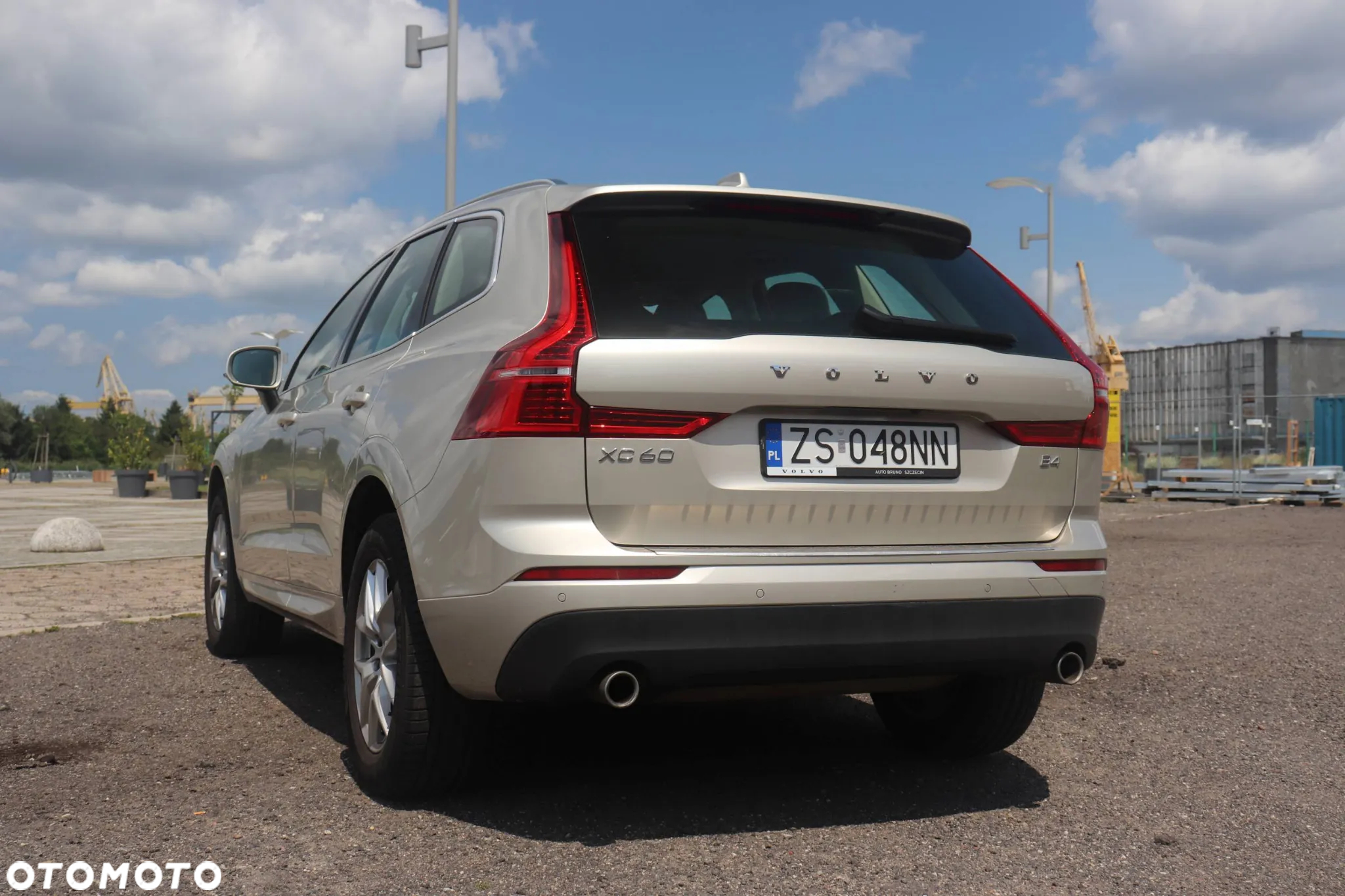 Volvo XC 60 T4 Momentum Pro - 5