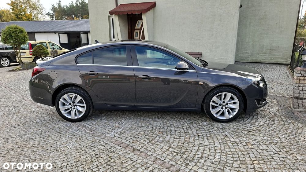 Opel Insignia 1.4 T Executive S&S - 19