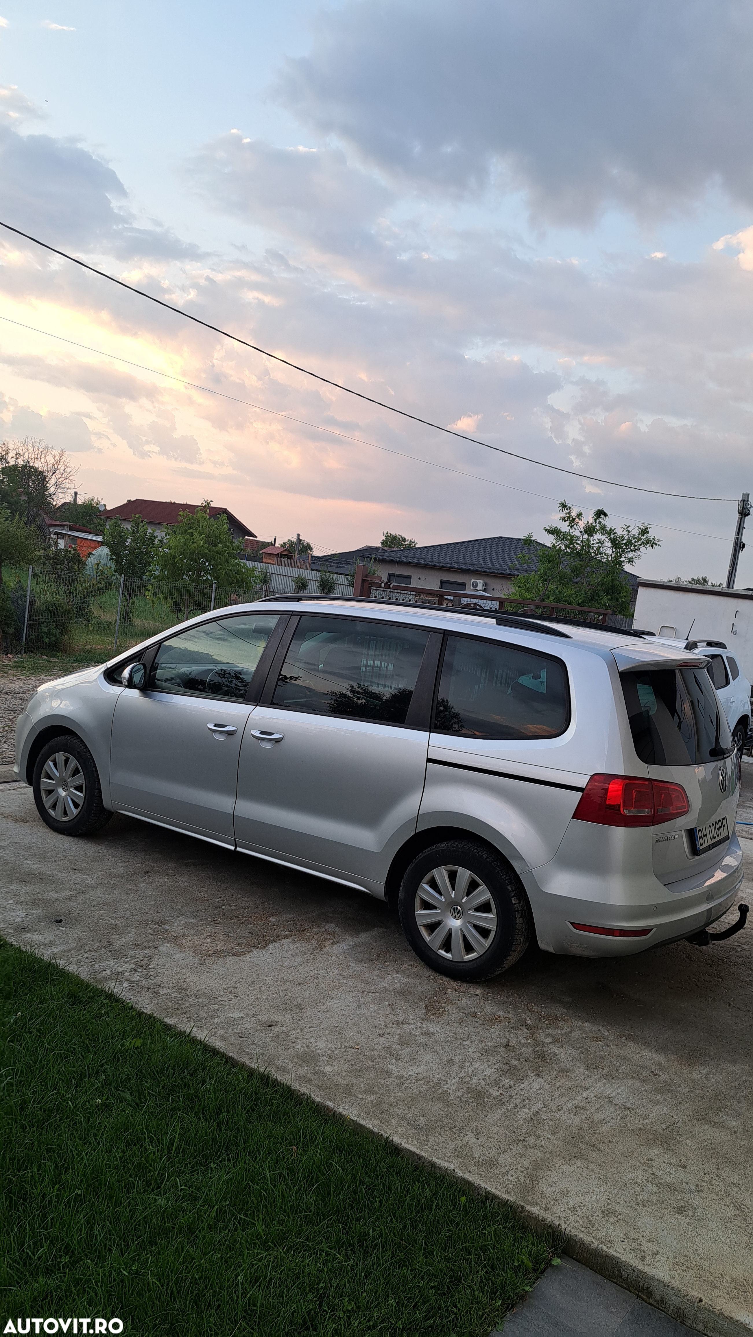 Volkswagen Sharan 2.0 TDI BlueMotion Technology Trendline - 11