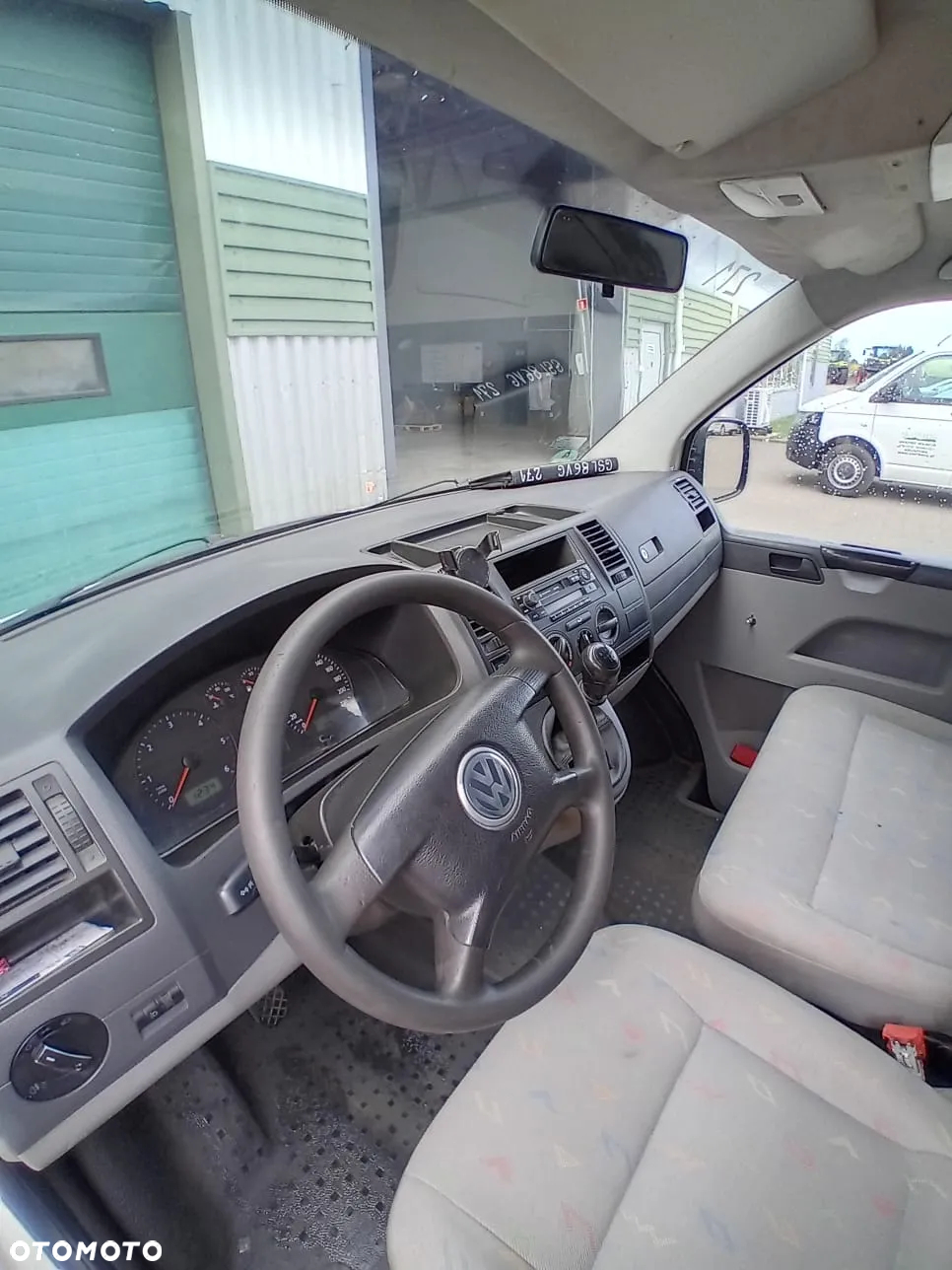 Volkswagen Transporter T5 TDI L1H1 - 21