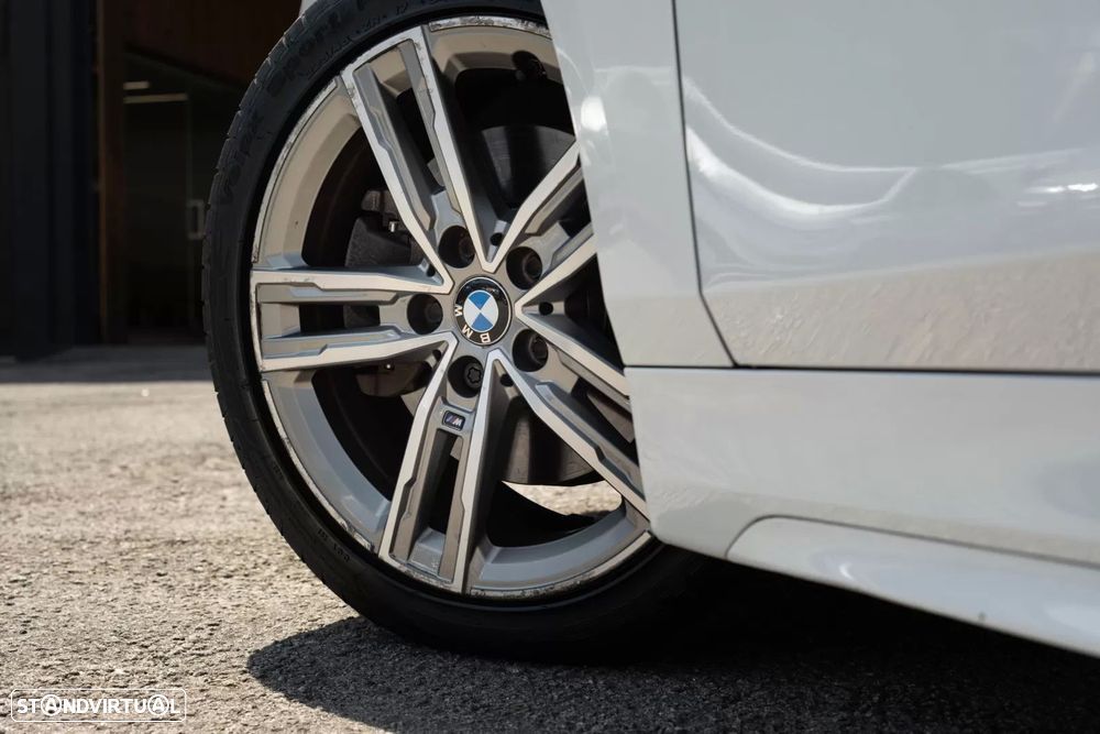 BMW 116 d Pack Desportivo M Auto - 7