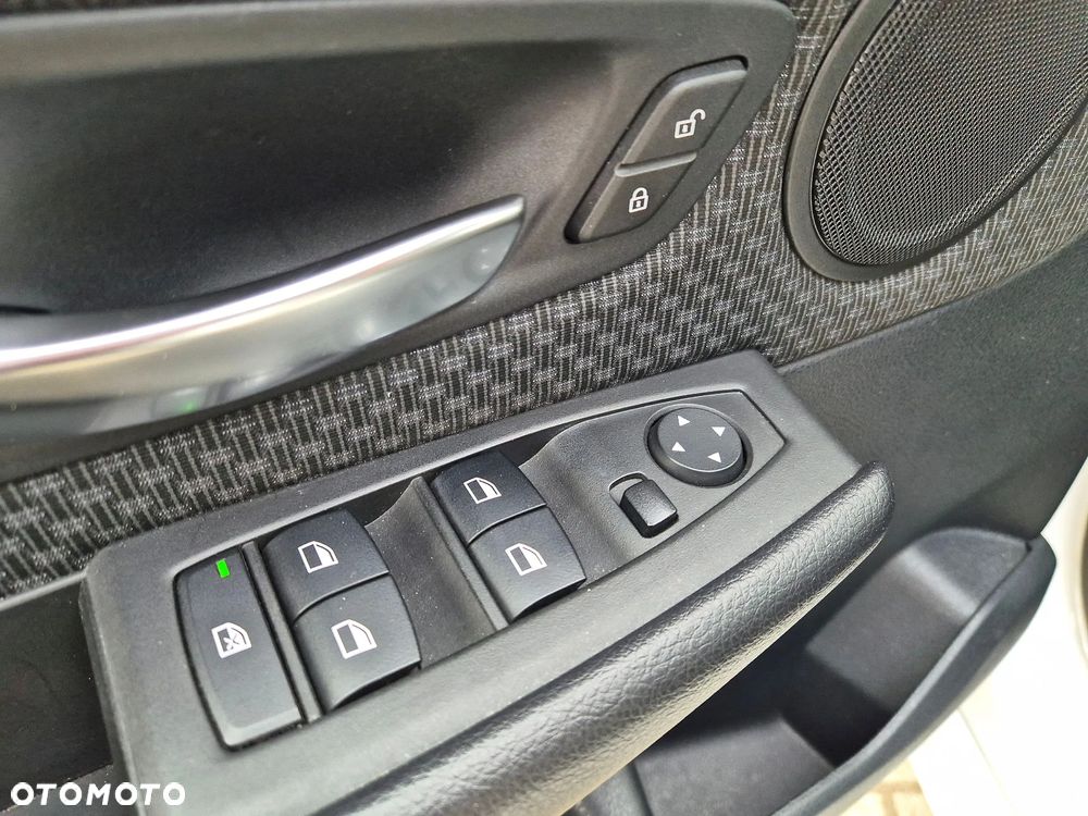 BMW Seria 2 218i - 21