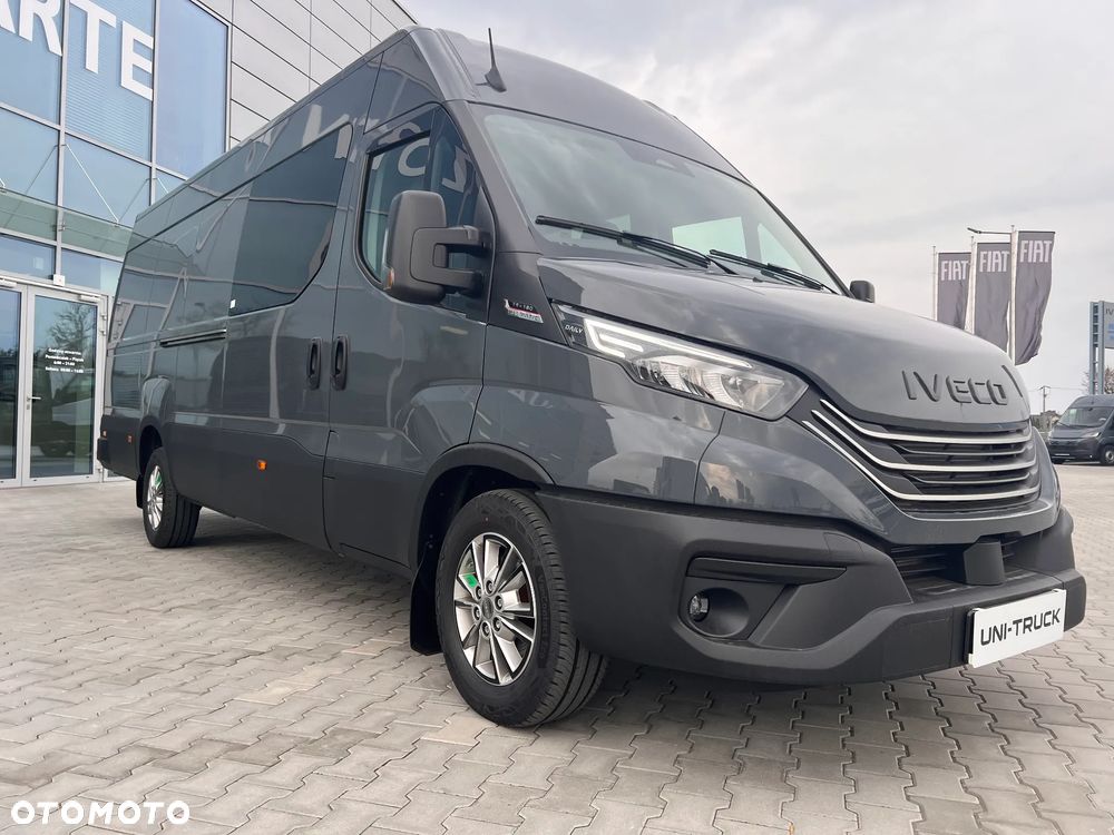 Iveco BRYGADÓWKA 7 MIEJSC OD RĘKI,MINIMUM FORMALNOŚCI,MAX SATYSFAKCJI - 7