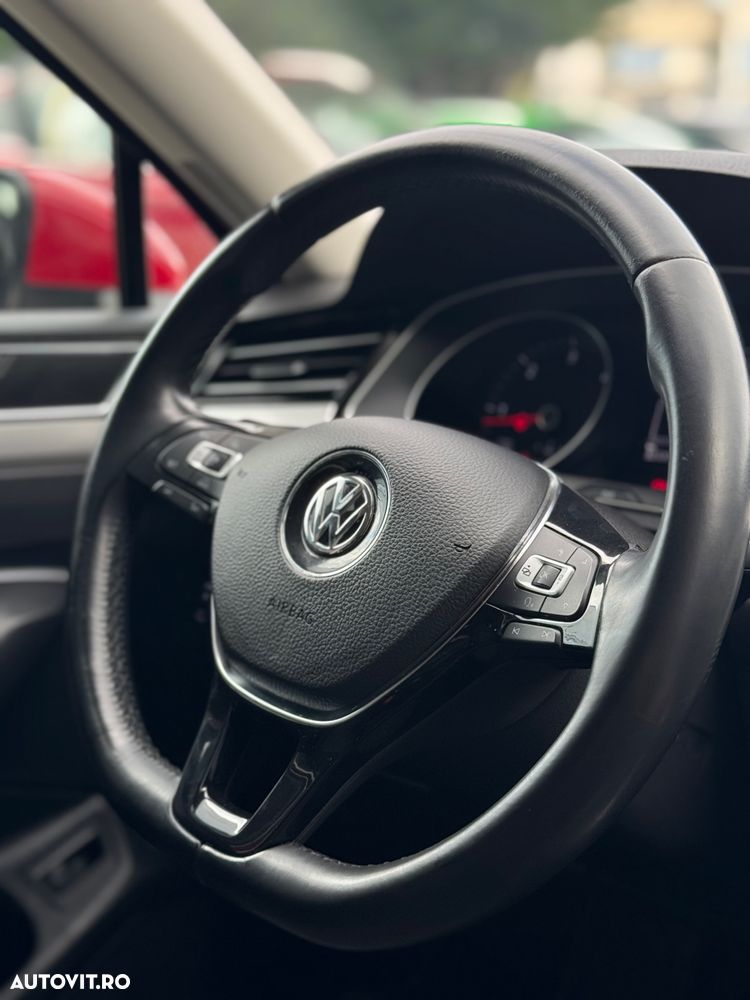 Volkswagen Passat 1.6 TDI (BlueMotion Technology) DSG Comfortline - 8