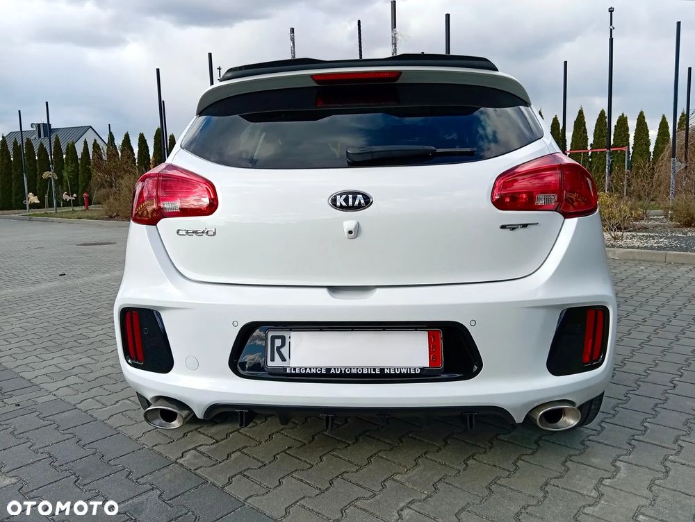 Kia Ceed 1.6 T-GDI GT-Track - 11