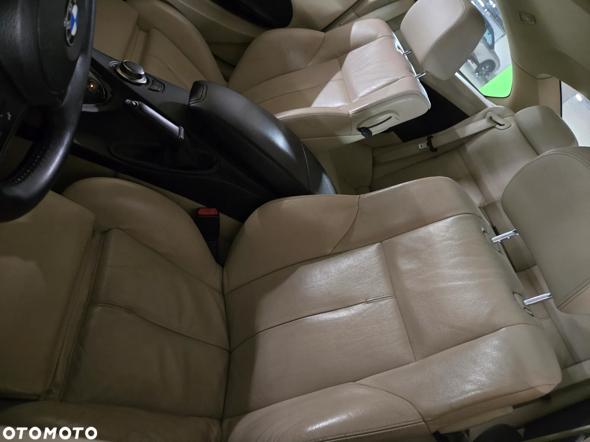 BMW Seria 6 650 i - 6
