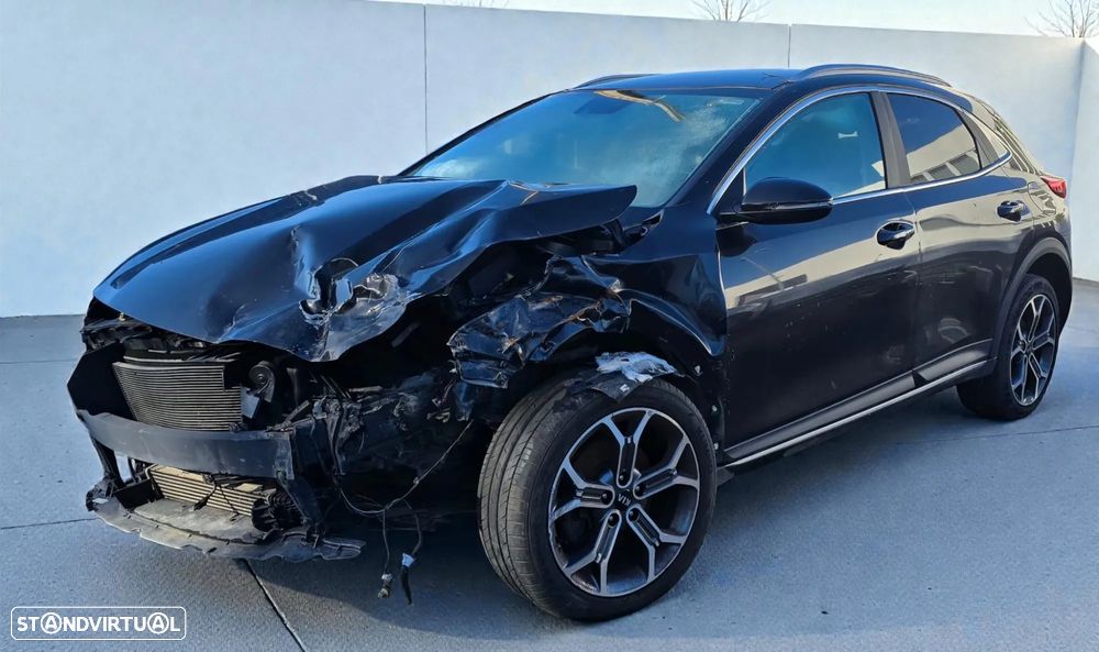 KIA XCeed 1.0 T-GDI 120 CV - 2021 - VIATURA PARA PEÇAS! - 2