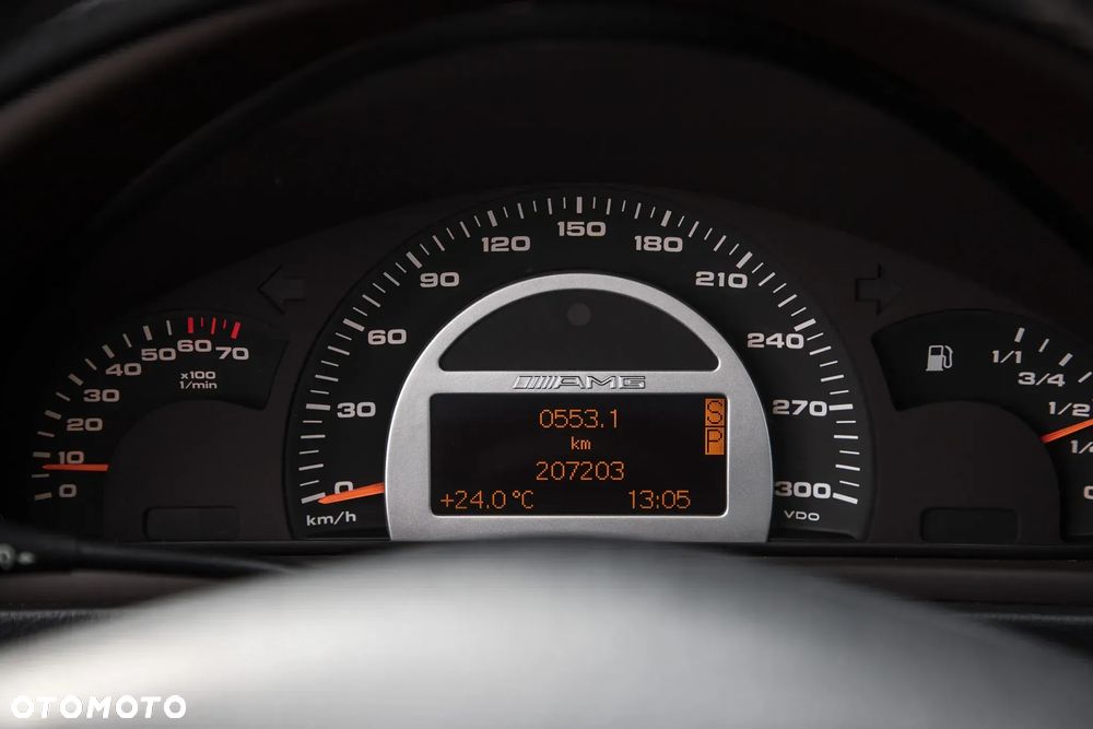 Mercedes-Benz Klasa C 32 T AMG - 25