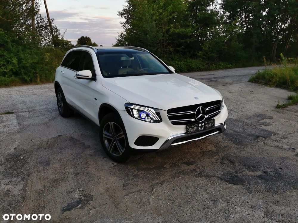 Mercedes-Benz GLC - 11