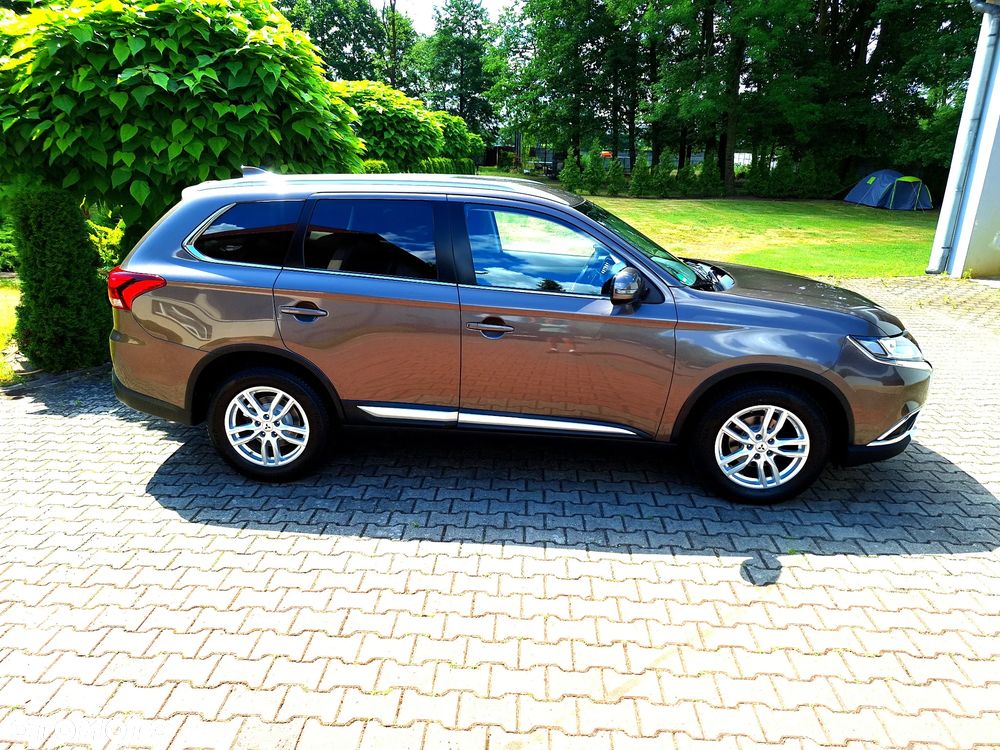 Mitsubishi Outlander 2.0 4WD CVT Plus - 2