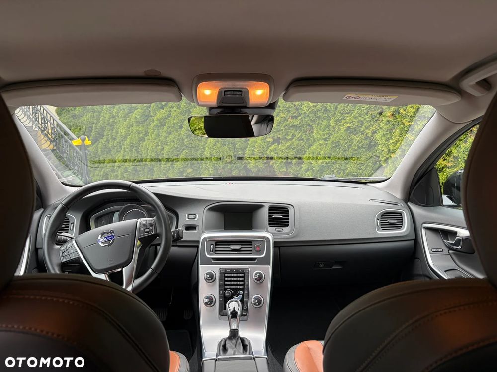 Volvo S60 Cross Country T5 AWD Summum - 12