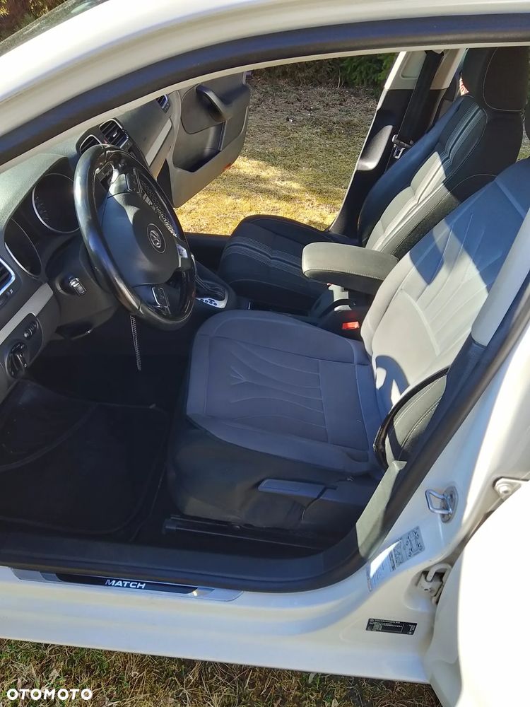 Volkswagen Golf 1.6 TDI DPF BlueMotion Technology DSG MATCH - 7