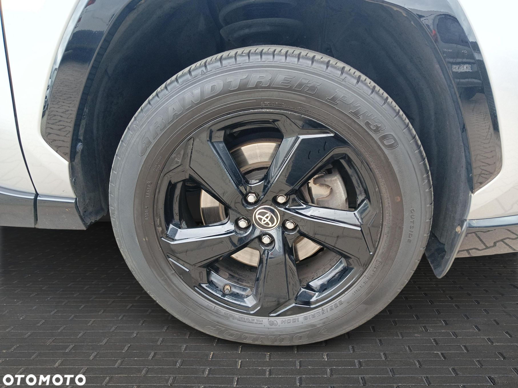 Toyota RAV4 - 10
