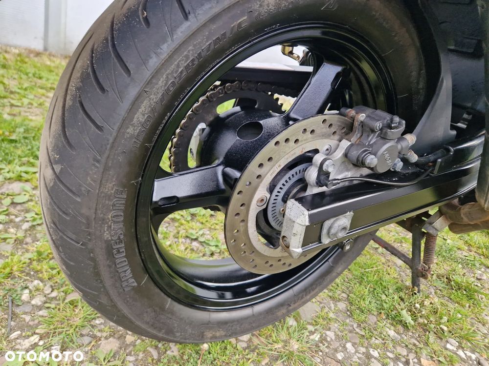 Suzuki V-STROM - 21