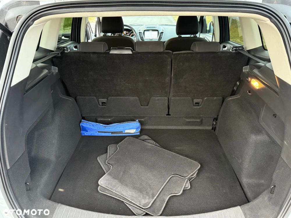 Ford Kuga 1.5 EcoBoost 2x4 Trend - 17