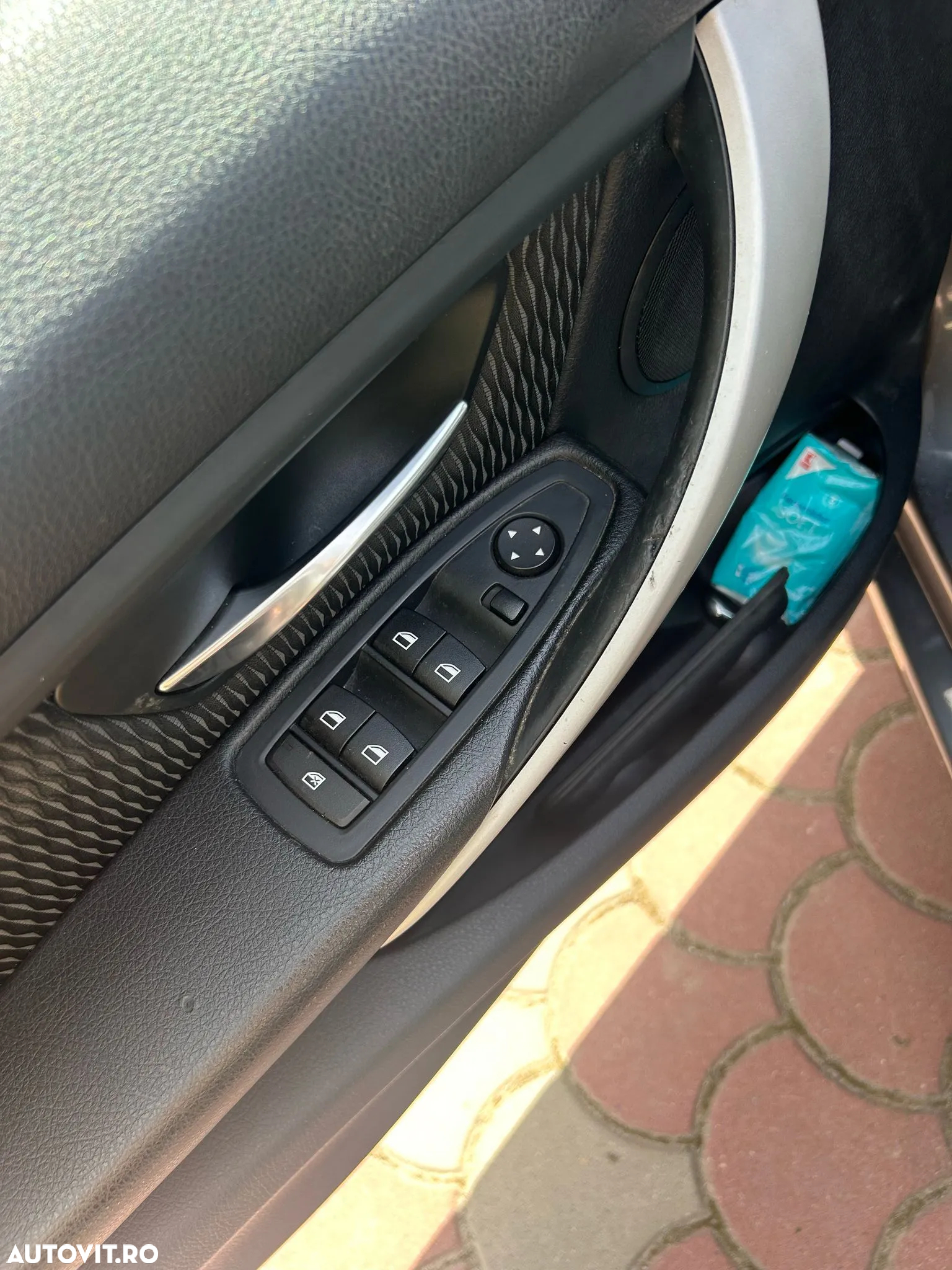 BMW Seria 3 318d - 9