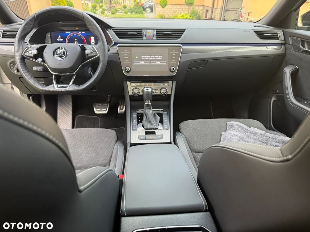 Skoda Superb 2.0 TSI Sportline DSG - 10