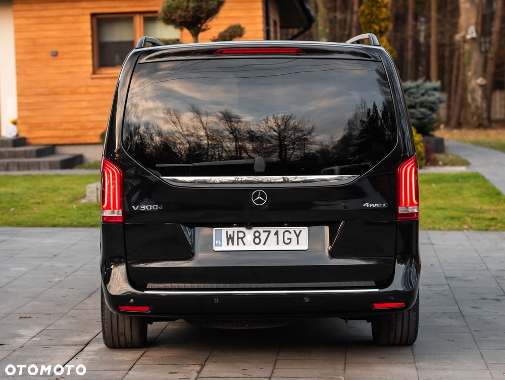 Mercedes-Benz Klasa V 300 d lang 4Matic 9G-TRONIC Exclusive Edition - 25