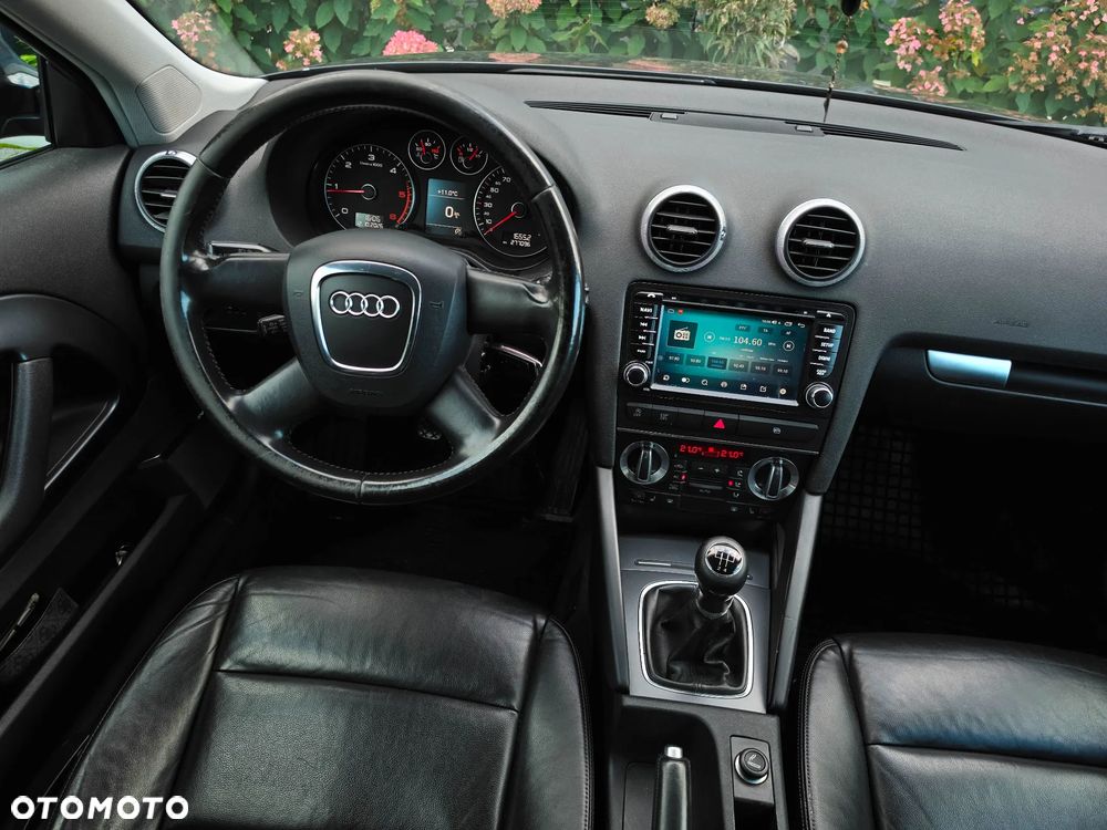 Audi A3 3-drzwiowe 1.6 TDI DPF S line Sportpaket - 22