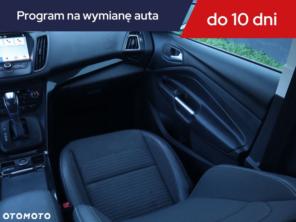 Ford Kuga - 10