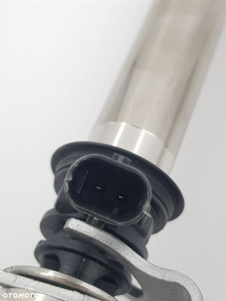 NOWY ORYGINALNY WTRYSK LISTWA WTRYSKOWA MERCEDES A2760701500 A2560705600 - 7