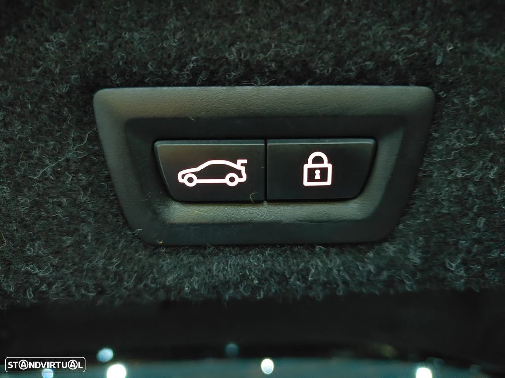 BMW 530 e iPerformance Pack M - 24