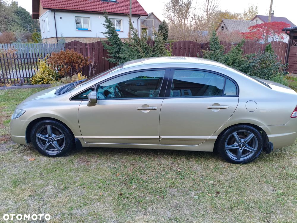 Honda Civic 1.8 Comfort - 3