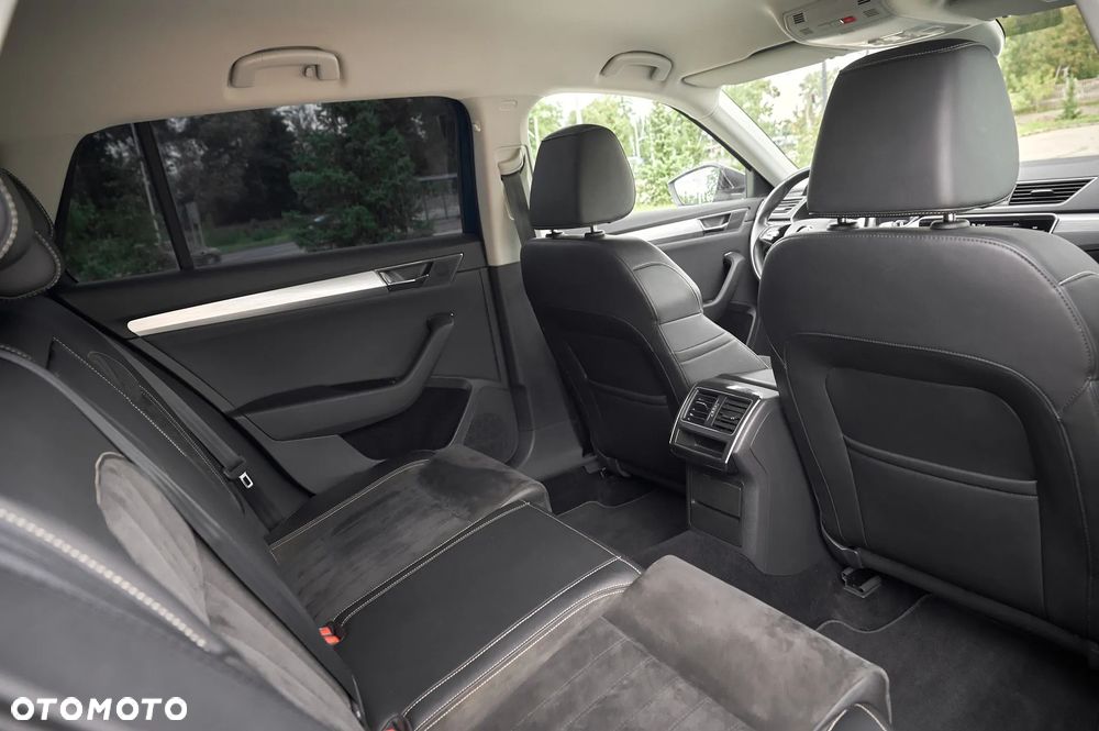 Skoda Superb 1.5 TSI ACT Style DSG - 28