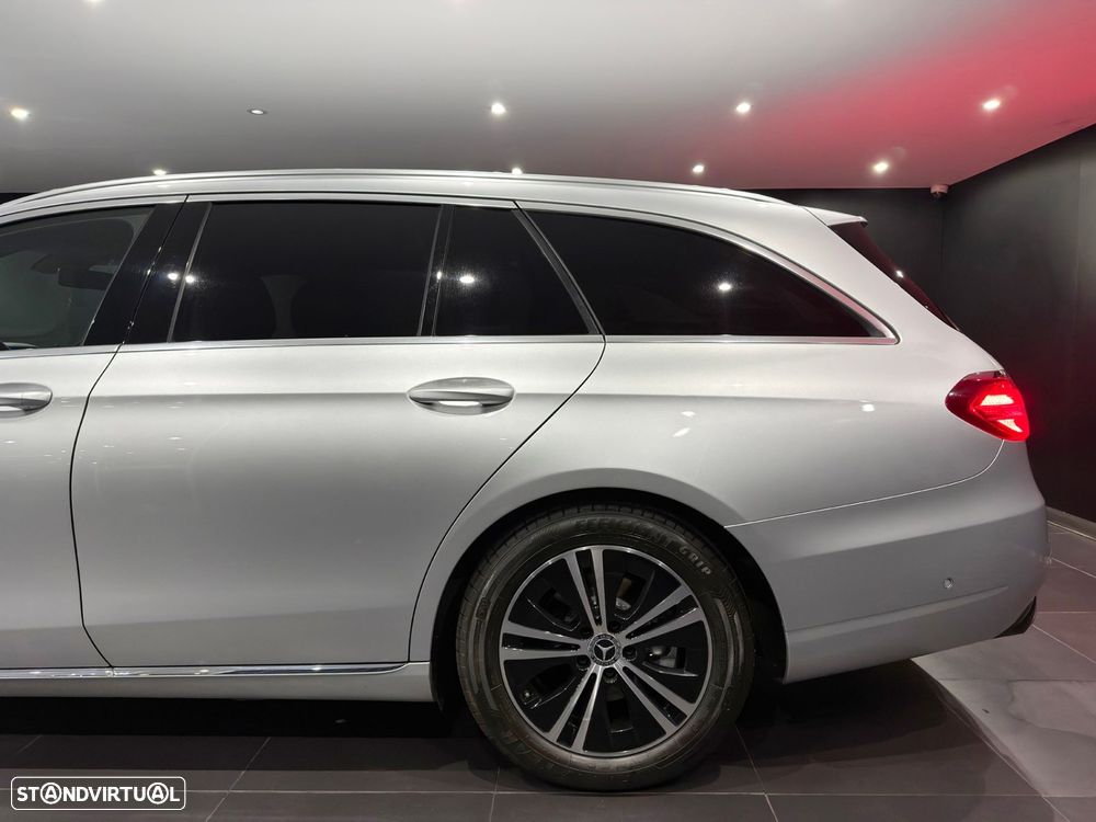Mercedes-Benz E 220 d Avantgarde - 4
