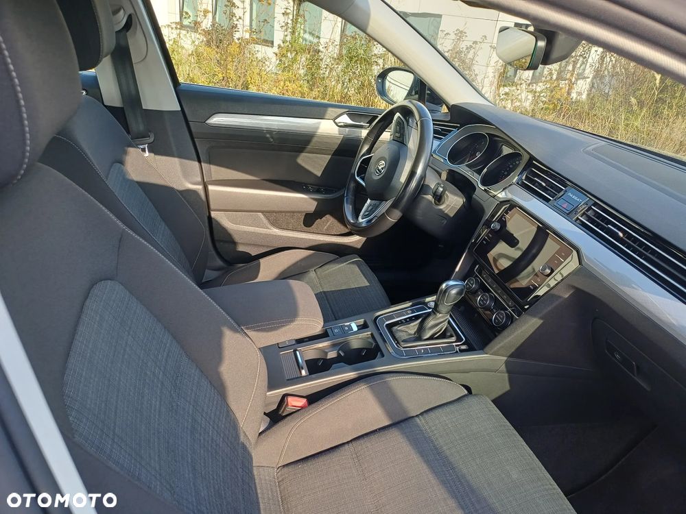 Volkswagen Passat 2.0 TSI Business DSG - 10