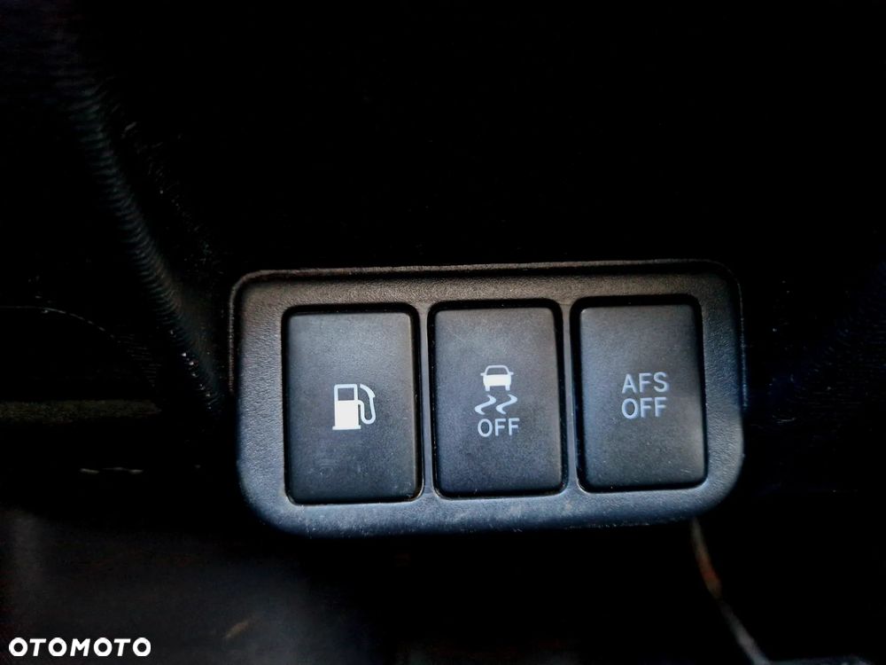 Toyota Avensis 2.0 D-4D Premium - 14