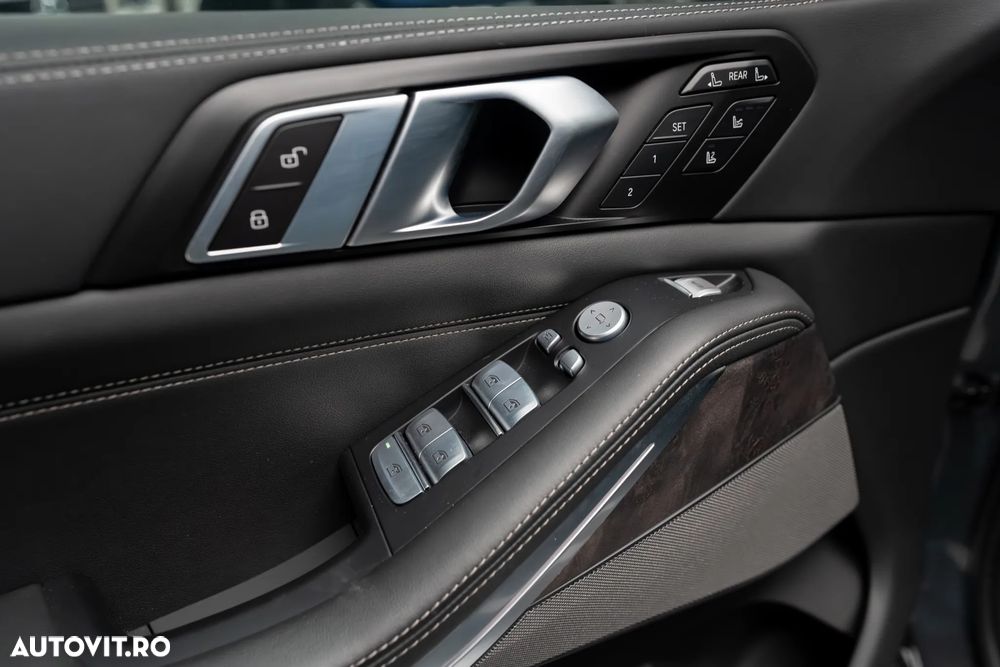 BMW X7 M60i xDrive - 29