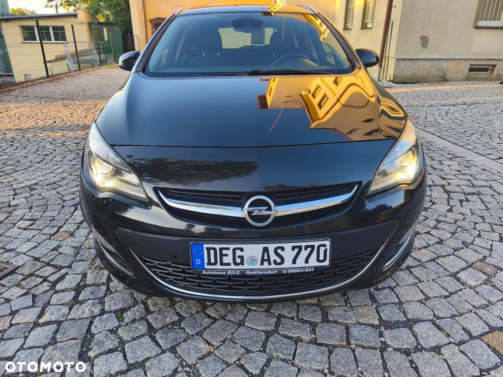 Opel Astra 2.0 CDTI Cosmo S&S - 2