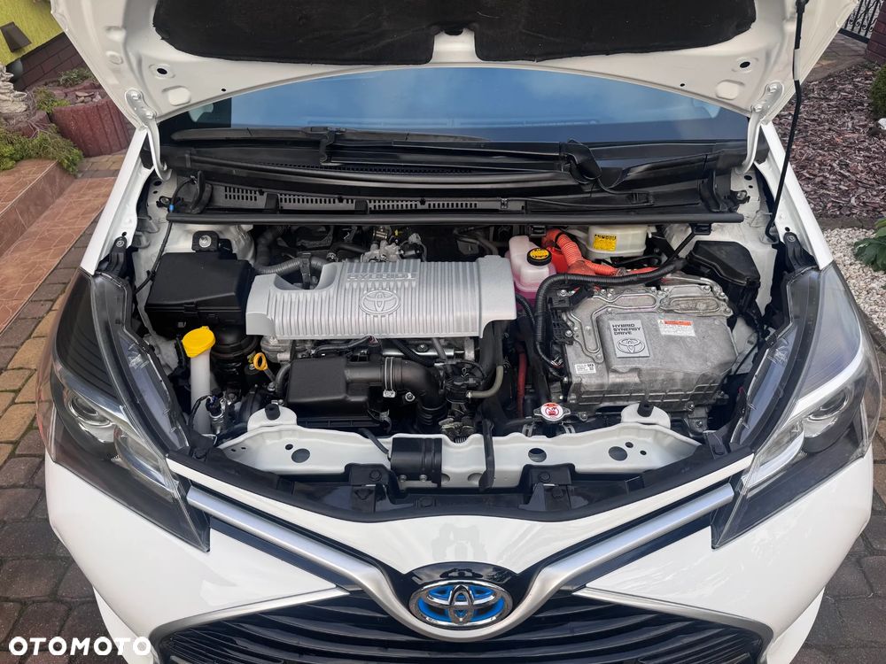 Toyota Yaris - 10