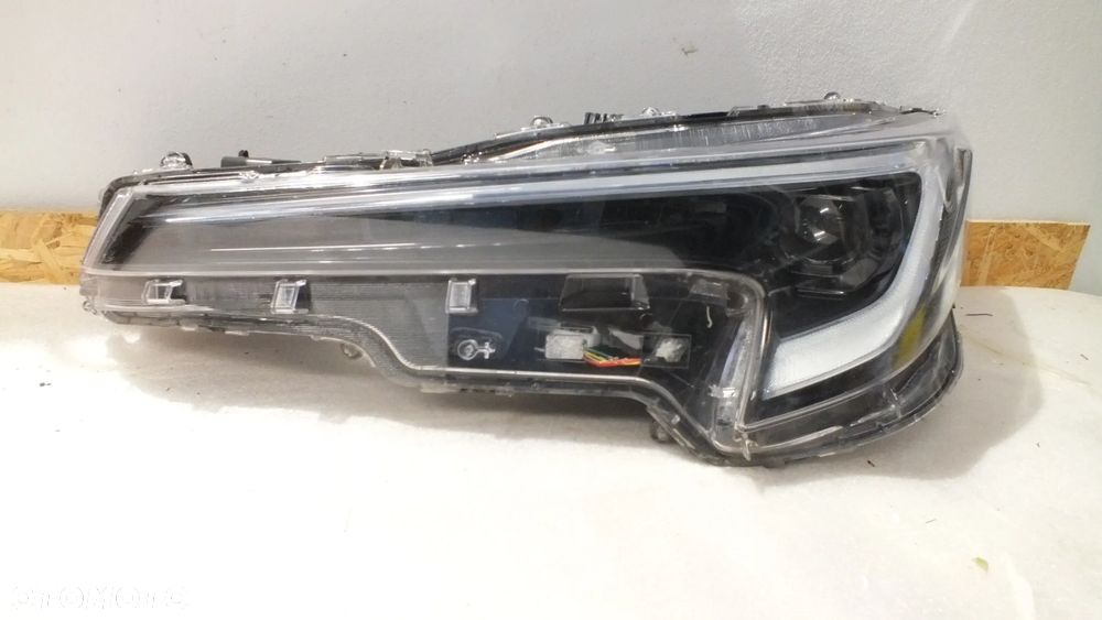 Lampa przednia lewa Toyota Corolla E21 kombi HB Full led - 2