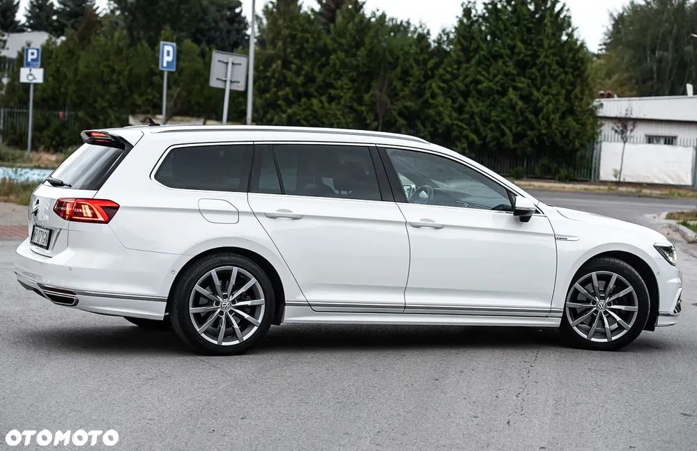 Volkswagen Passat - 14