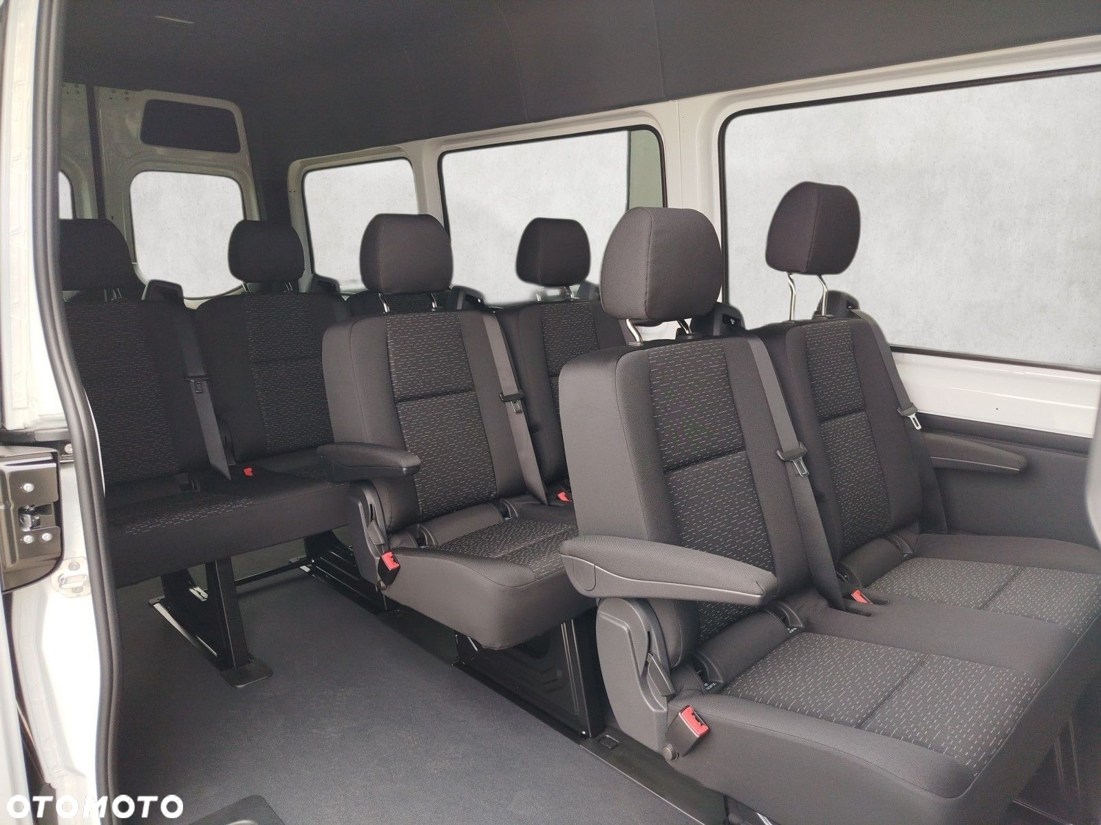 Mercedes-Benz Sprinter 319 CDI TOURER - 16