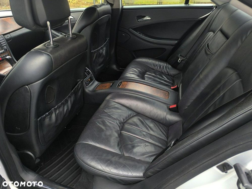 Mercedes-Benz CLS - 16